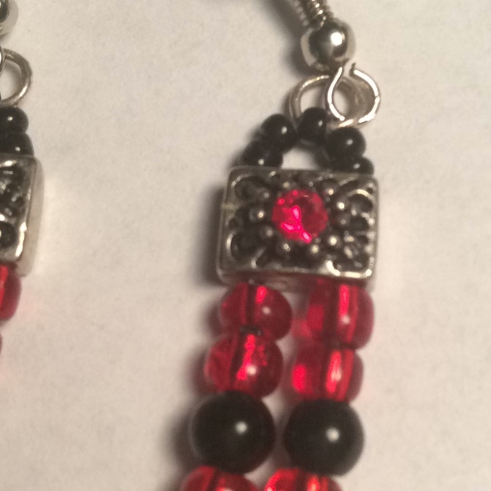 Earrings - Picture 2 of 3